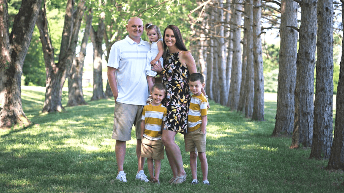 Meet Our Pack: Miranda - Farmto-pettreats